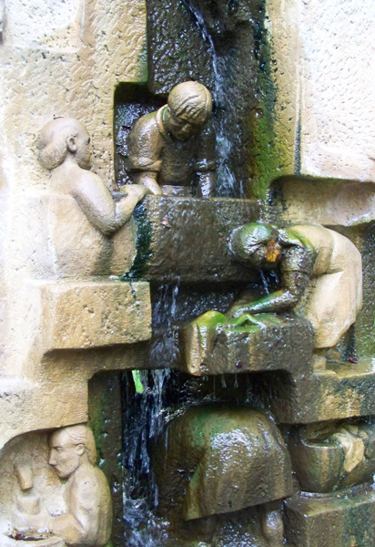 031 Brunnen